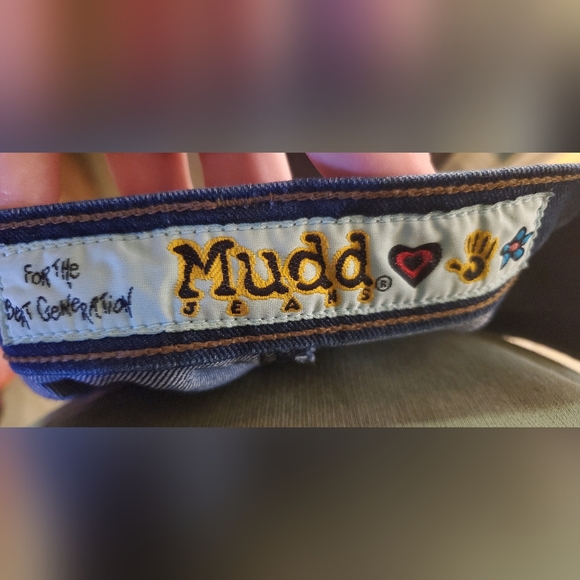 Mudd Vintage Flare Jean's With Buttons - Picture 9 of 10